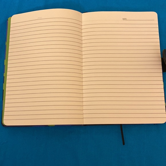 🆕 ONLY ONE! Markings Camo Print Journal - Picture 6 of 12